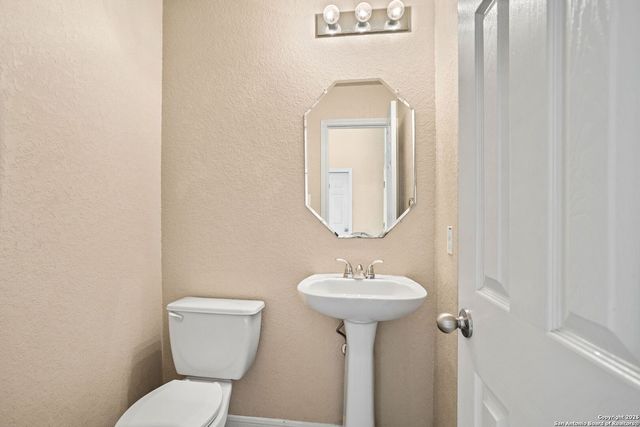 9303 Ingleton, San Antonio, TX 78245