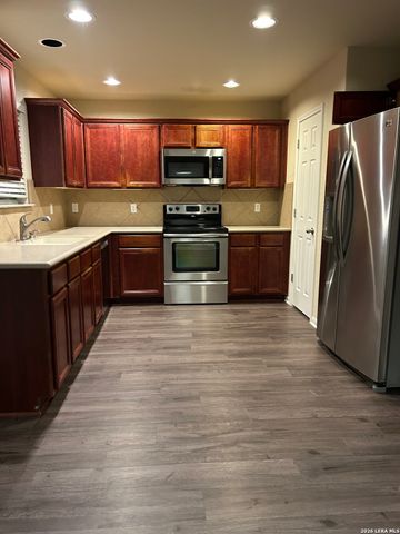 9303 Ingleton, San Antonio, TX 78245