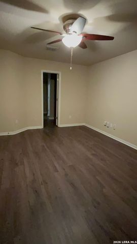 9303 Ingleton, San Antonio, TX 78245