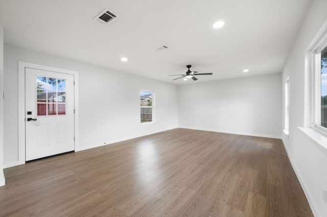 2118 Lamont Drive, Garland, TX 75040