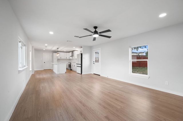 2118 Lamont Drive, Garland, TX 75040