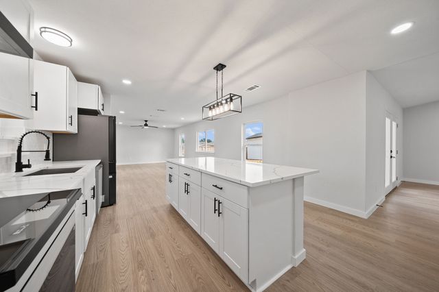 2118 Lamont Drive, Garland, TX 75040
