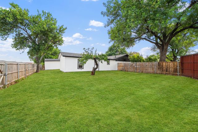 2118 Lamont Drive, Garland, TX 75040