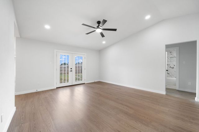 2118 Lamont Drive, Garland, TX 75040