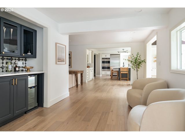 13740 FIELDING Rd, Lake Oswego, OR 97034