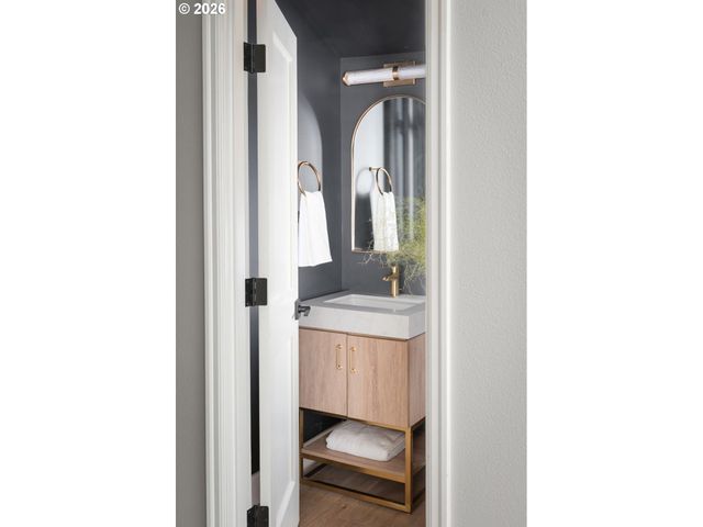 13740 FIELDING Rd, Lake Oswego, OR 97034