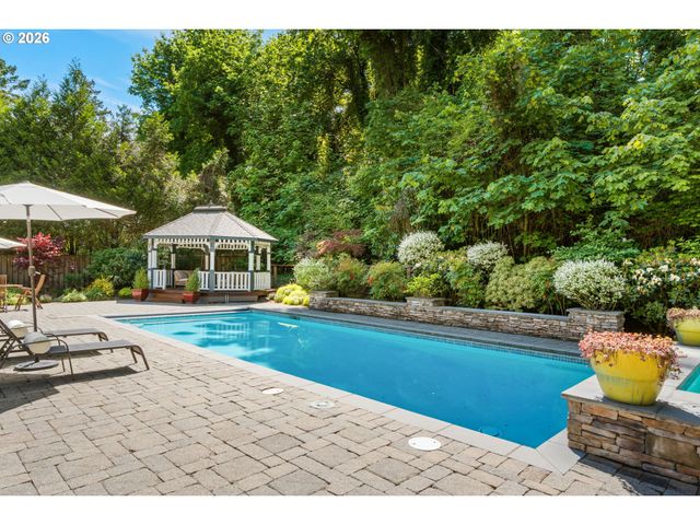 13740 FIELDING Rd, Lake Oswego, OR 97034