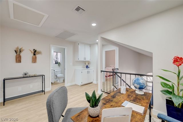 344 Warmside Drive, Las Vegas, NV 89145