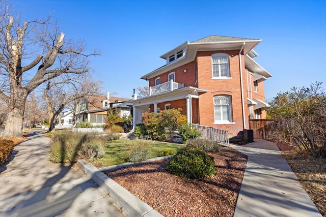 412 11th Street NW, Albuquerque, NM 87102