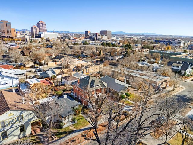 412 11th Street NW, Albuquerque, NM 87102