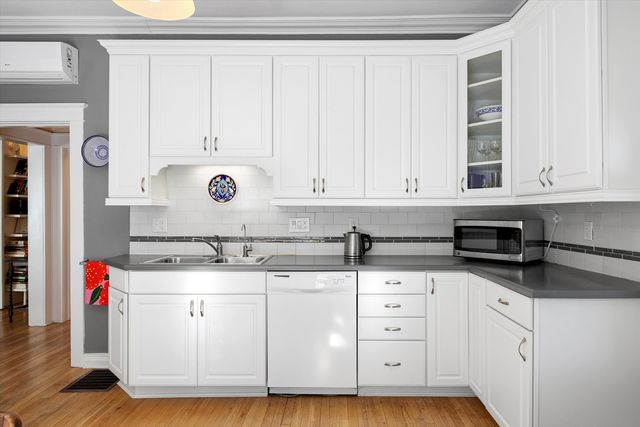 412 11th Street NW, Albuquerque, NM 87102