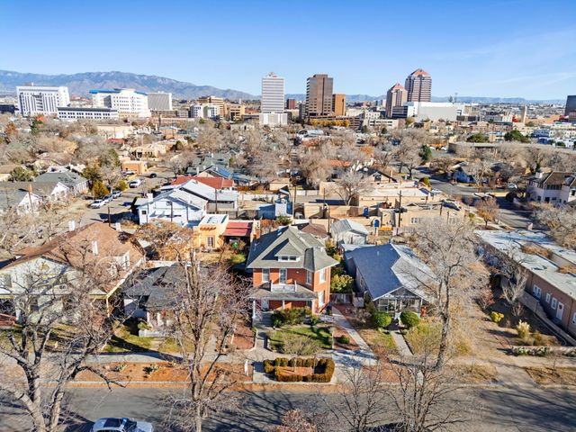 412 11th Street NW, Albuquerque, NM 87102