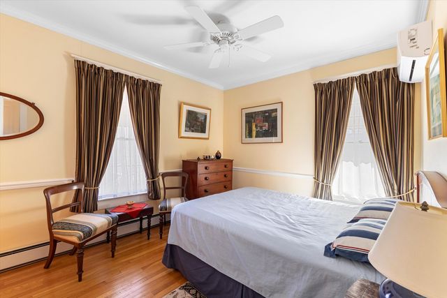 412 11th Street NW, Albuquerque, NM 87102