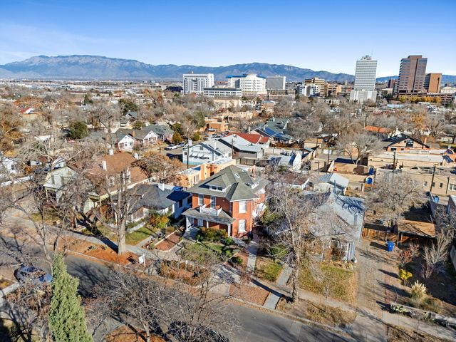 412 11th Street NW, Albuquerque, NM 87102