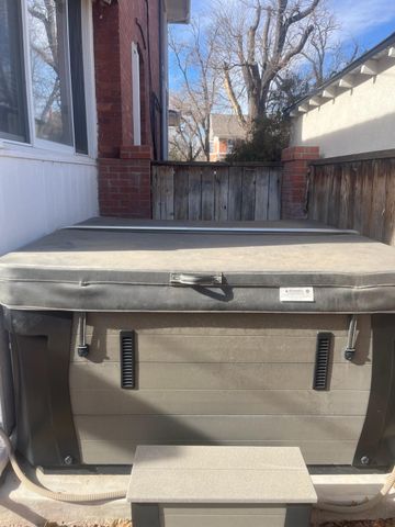 412 11th Street NW, Albuquerque, NM 87102