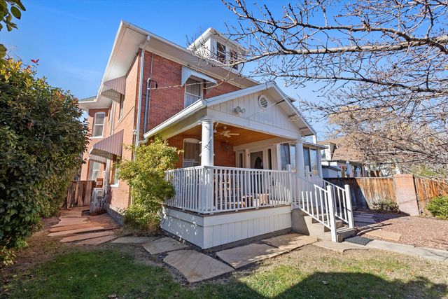 412 11th Street NW, Albuquerque, NM 87102