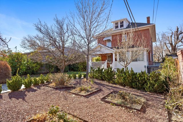 412 11th Street NW, Albuquerque, NM 87102