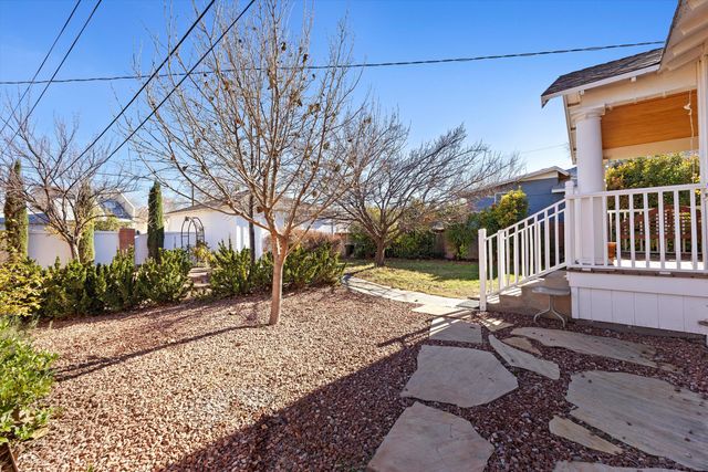 412 11th Street NW, Albuquerque, NM 87102