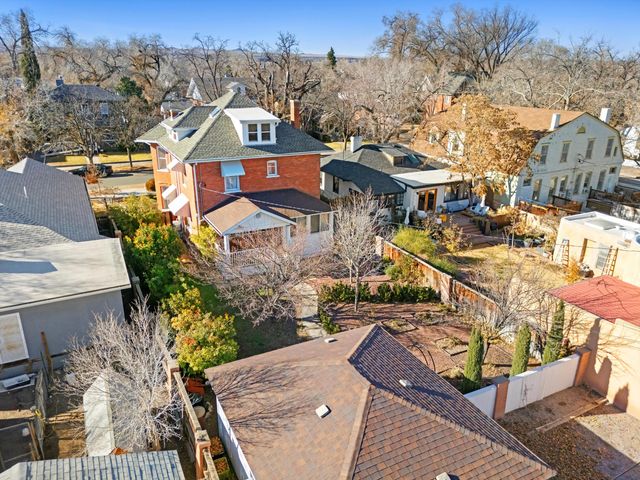 412 11th Street NW, Albuquerque, NM 87102