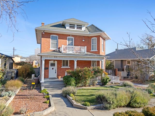 412 11th Street NW, Albuquerque, NM 87102
