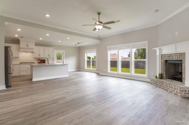 6044 Huntington Creek Blvd, Pensacola, FL 32526