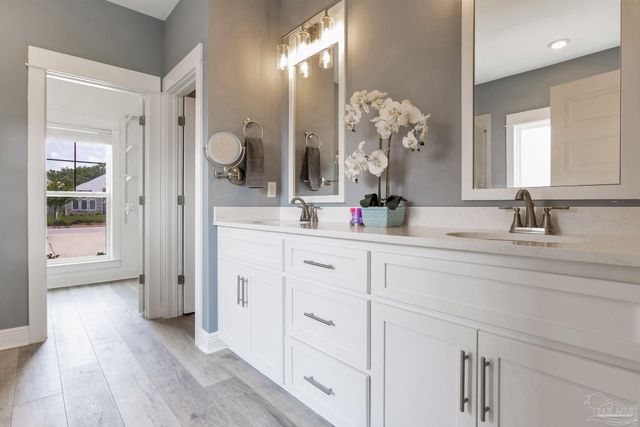 6044 Huntington Creek Blvd, Pensacola, FL 32526