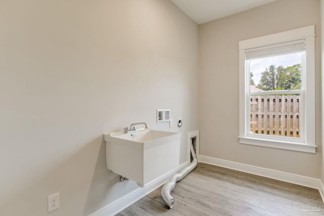 6044 Huntington Creek Blvd, Pensacola, FL 32526