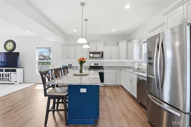 1232 Winding Oaks Lane, Mascoutah, IL 62258