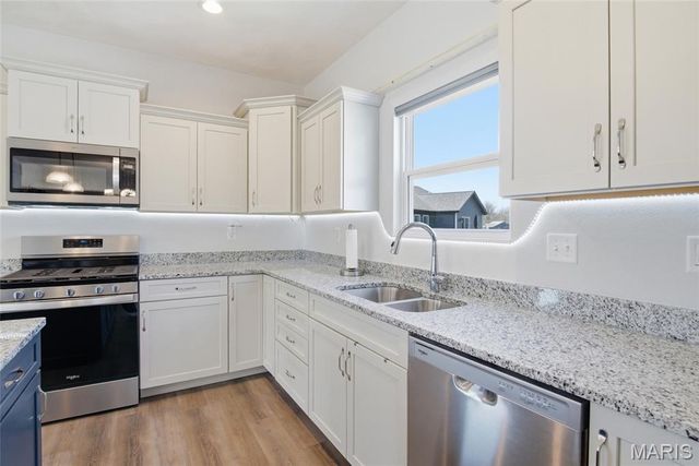 1232 Winding Oaks Lane, Mascoutah, IL 62258