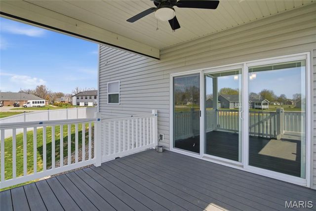 1232 Winding Oaks Lane, Mascoutah, IL 62258