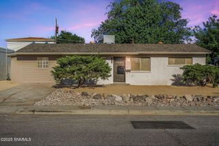 1755 Walden Drive, Las Cruces, NM 88001