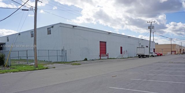 3690 NW 52nd Street, Hialeah, FL 33142