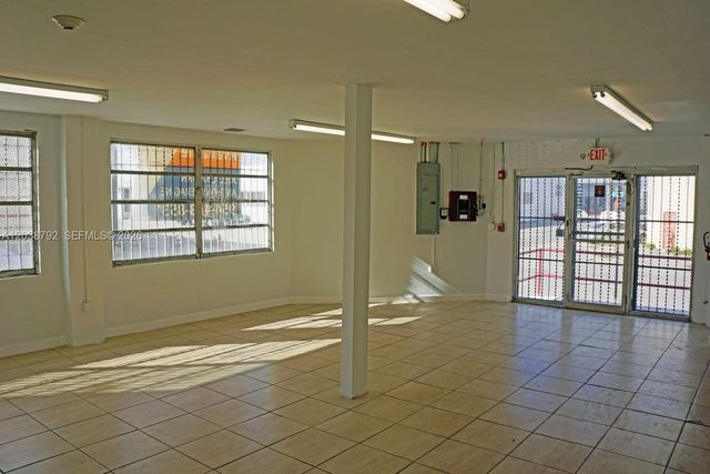 3690 NW 52nd Street, Hialeah, FL 33142
