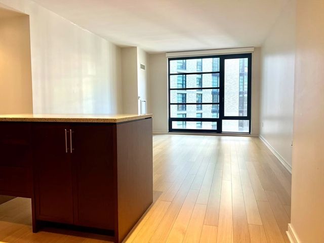 580 Washington 6D, Boston, MA 02111