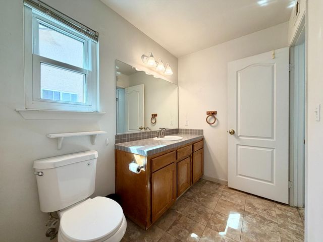 9570 N Archie Avenue, Fresno, CA 93720
