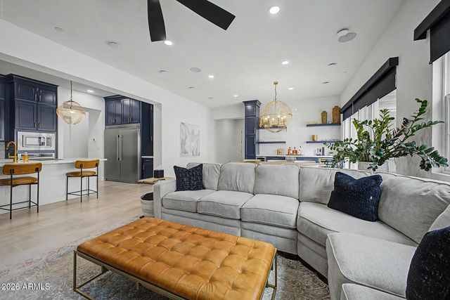 4291 S Penrose Drive, Gilbert, AZ 85297