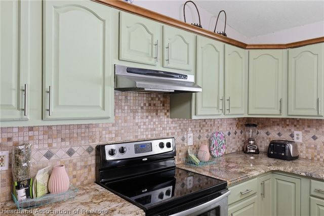 5809 Redwood Terrace, Sebring, FL 33876