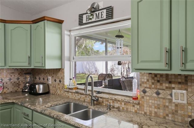 5809 Redwood Terrace, Sebring, FL 33876