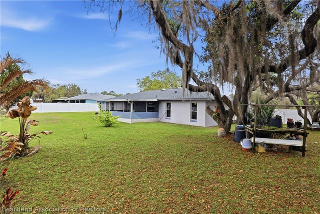 5809 Redwood Terrace, Sebring, FL 33876