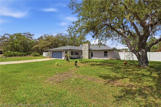 5809 Redwood Terrace, Sebring, FL 33876