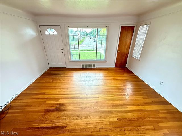 7502 Arden Road, Parma, OH 44129