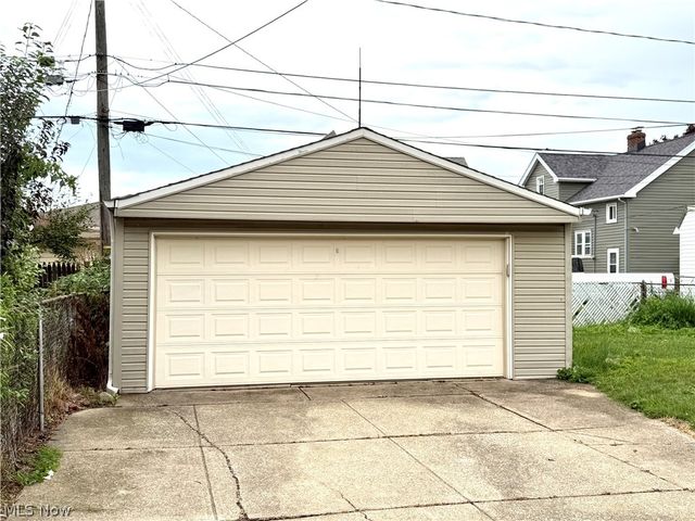 7502 Arden Road, Parma, OH 44129