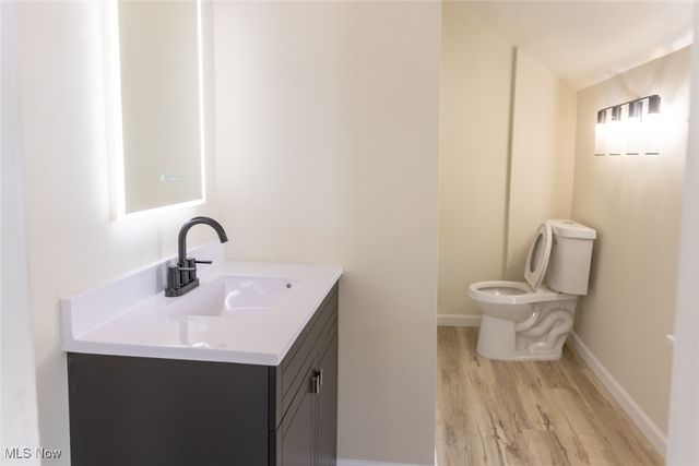 214 N Bentley Avenue, Niles, OH 44446