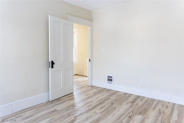 214 N Bentley Avenue, Niles, OH 44446