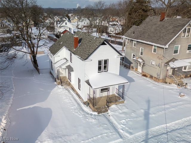 214 N Bentley Avenue, Niles, OH 44446