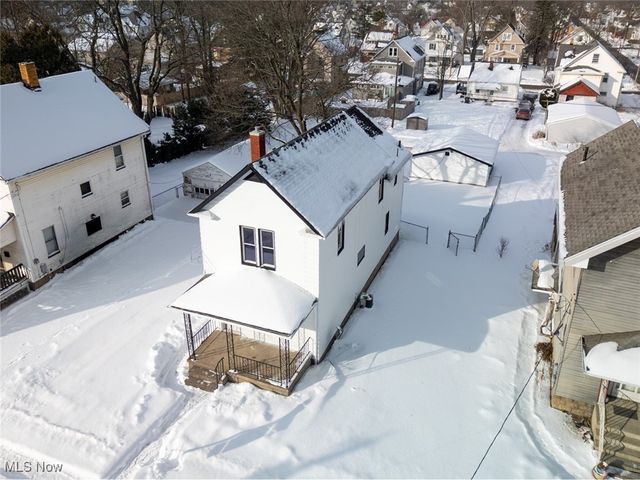 214 N Bentley Avenue, Niles, OH 44446