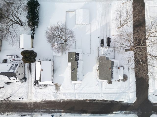 214 N Bentley Avenue, Niles, OH 44446