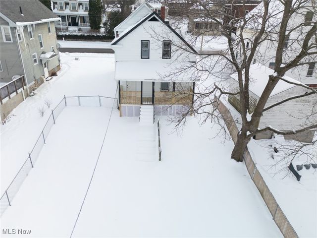 214 N Bentley Avenue, Niles, OH 44446