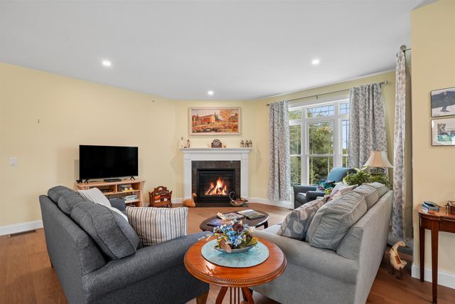 431 Grady Lane, Pembroke, NH 03275
