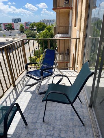 1465 NE 123rd Street 609, North Miami, FL 33161